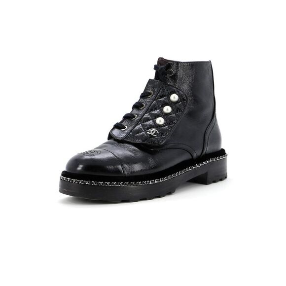 Chanel Women's Cap Toe CC Chain Around Pearl Combat Boots Leather Black - Picture 1 of 6